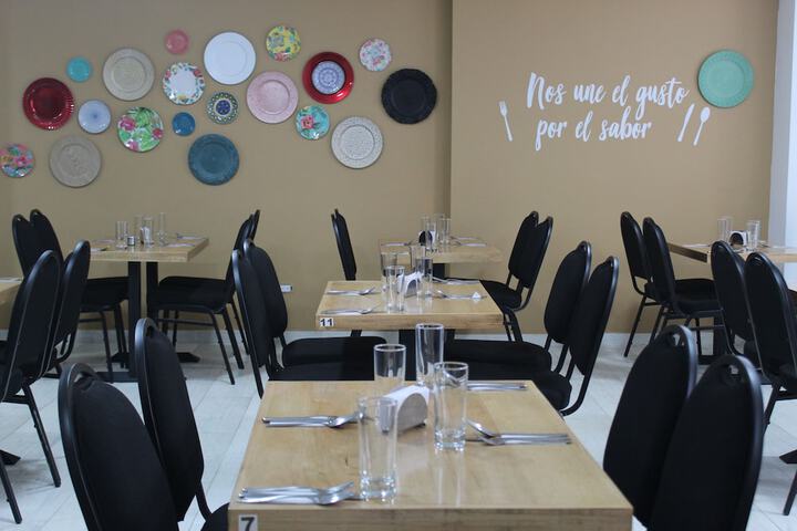 Dining Photos