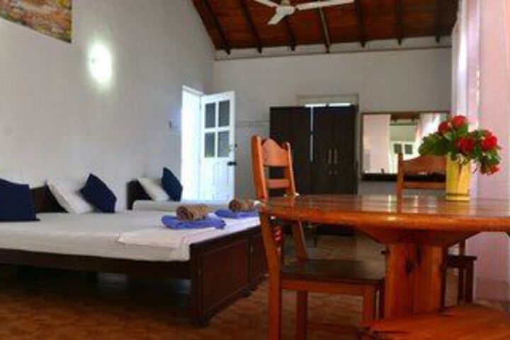 Room 18 of 32