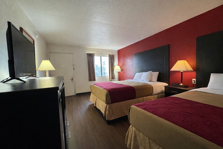 Room 42 of 74