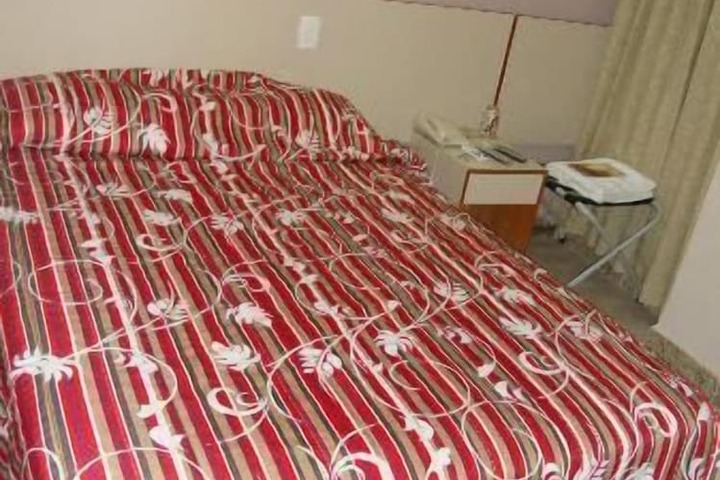 Room 18 of 34