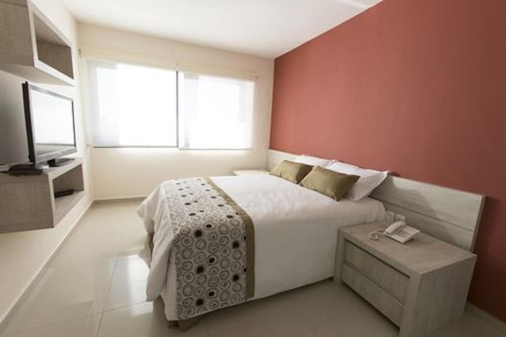 Room 3 of 33