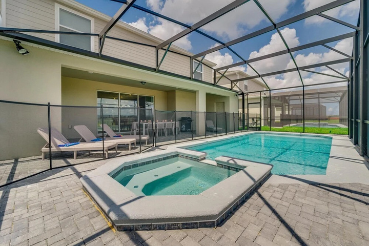 Pool 16 of 37