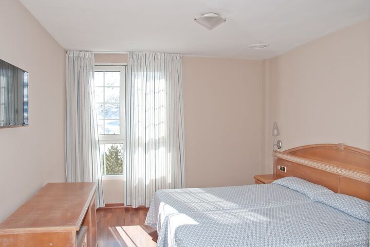Room 8 of 63