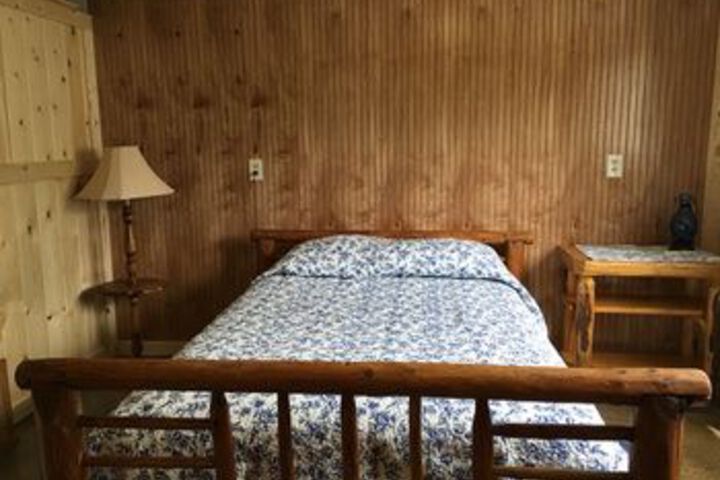 Room 17 of 38