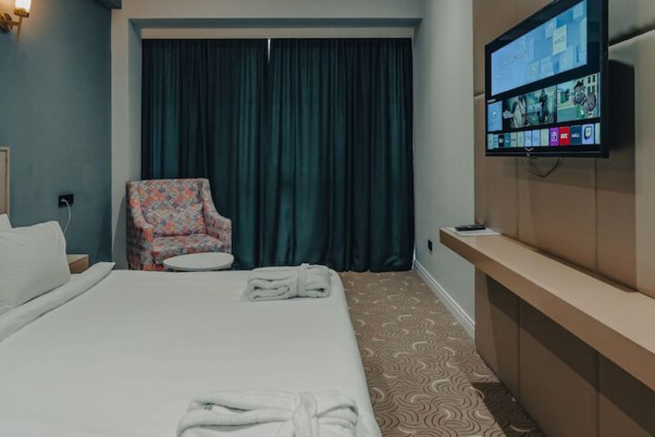 Room 49 of 173