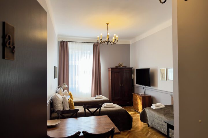 Room 22 of 121
