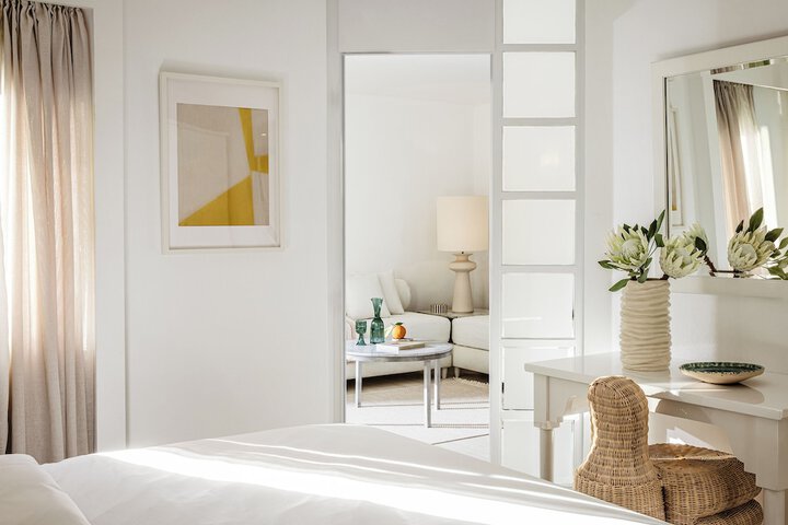 Room 12 of 27
