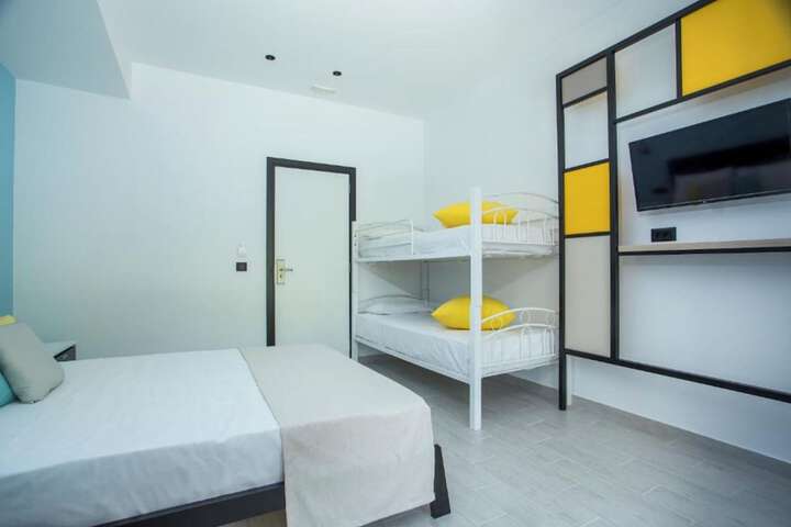 Room 18 of 44