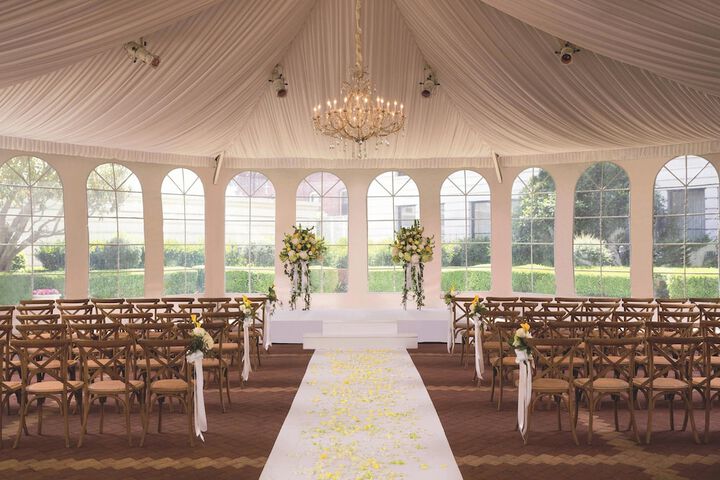 Banquet hall