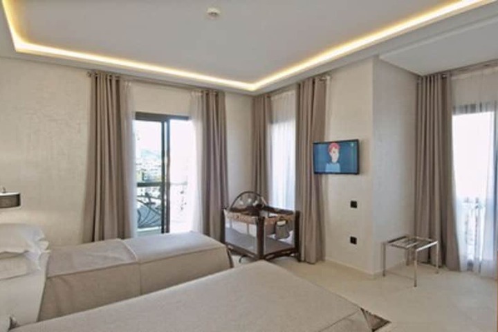 Room 19 of 39
