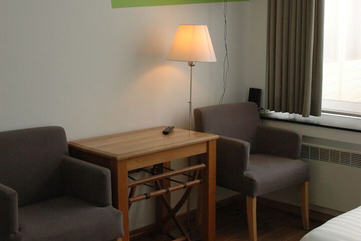Room 16 of 70