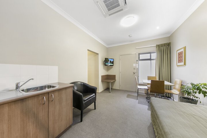 Room 11 of 43