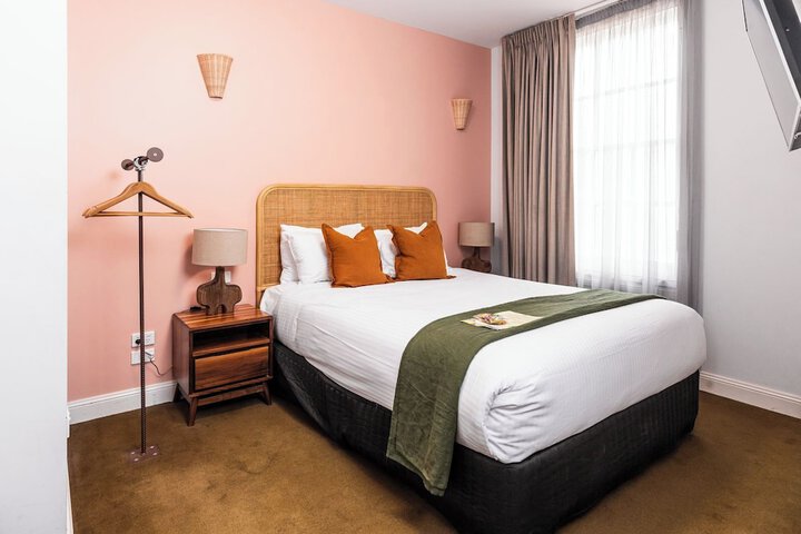 Room 5 of 29
