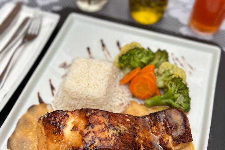 Dining 87 of 109