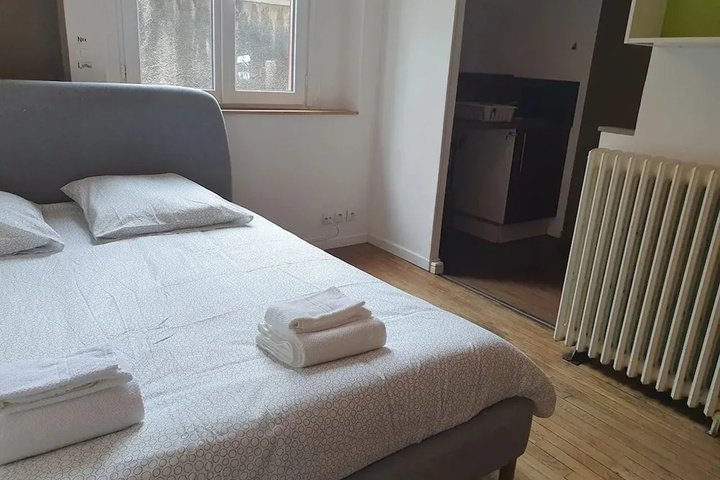 Room 3 of 11