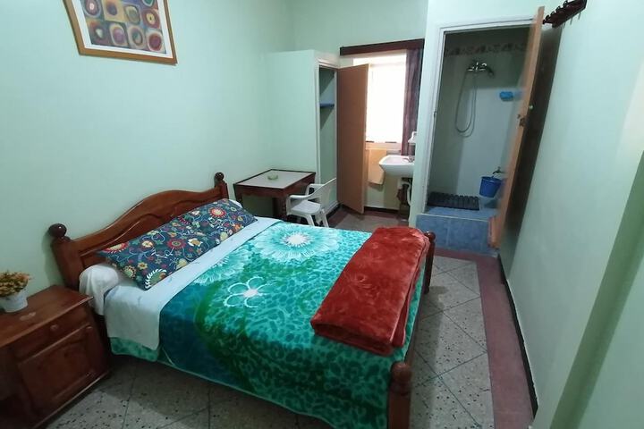 Room 10 of 23