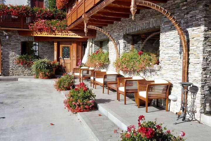 Terrace/Patio 59 of 77