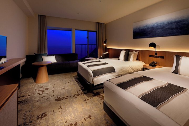 Room 27 of 163
