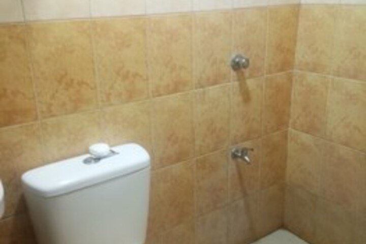 Room 2 of 7