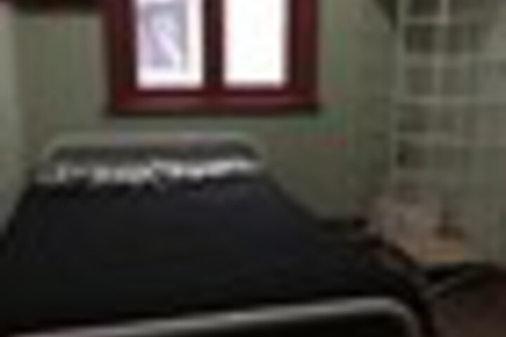Room 8 of 135