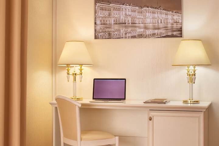 Room 20 of 73