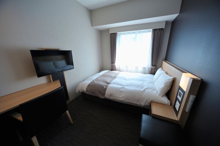 Room 21 of 144