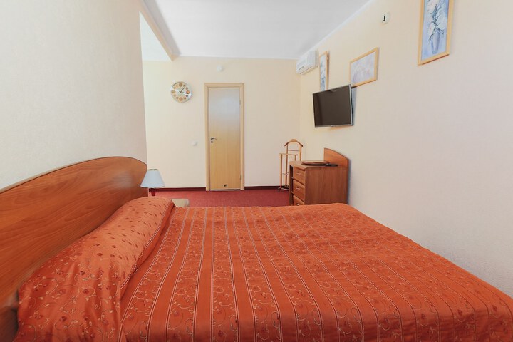 Room 43 of 88