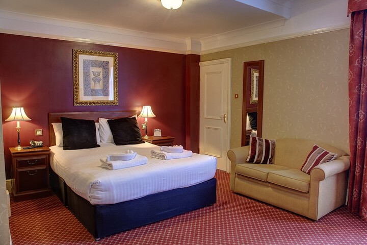 Room 34 of 70
