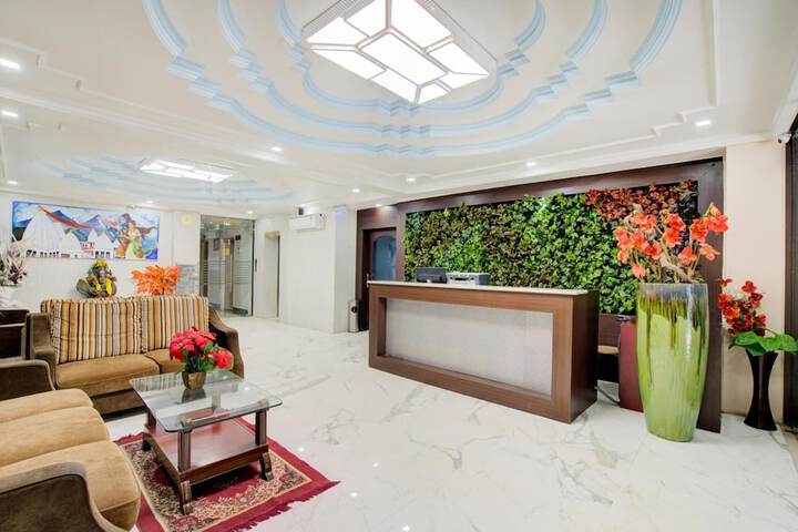 Guest Lobby
