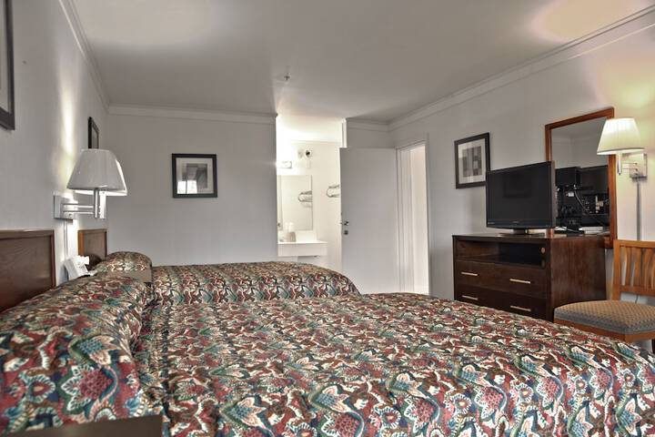 Room 6 of 11