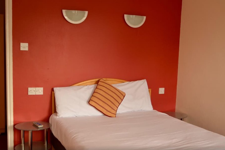 Room 11 of 42