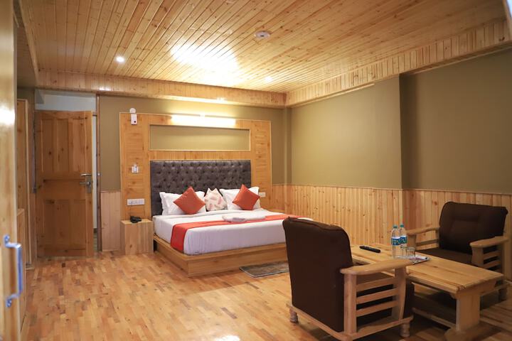 Room 5 of 37