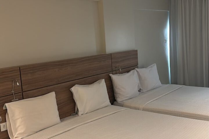 Room 32 of 61