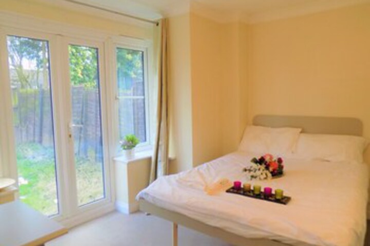 Room 43 of 49