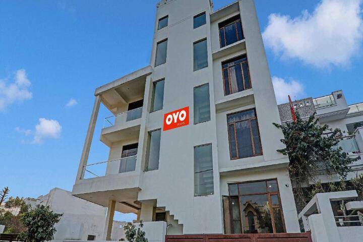 Super Hotel O New a V Hospitality