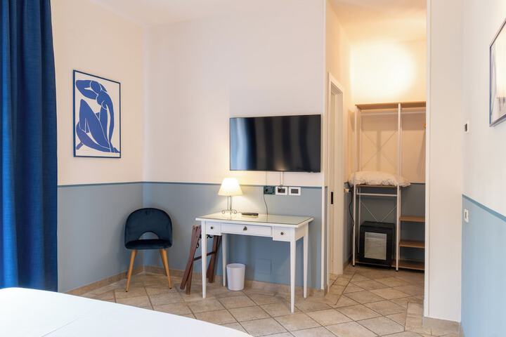 Room 14 of 53