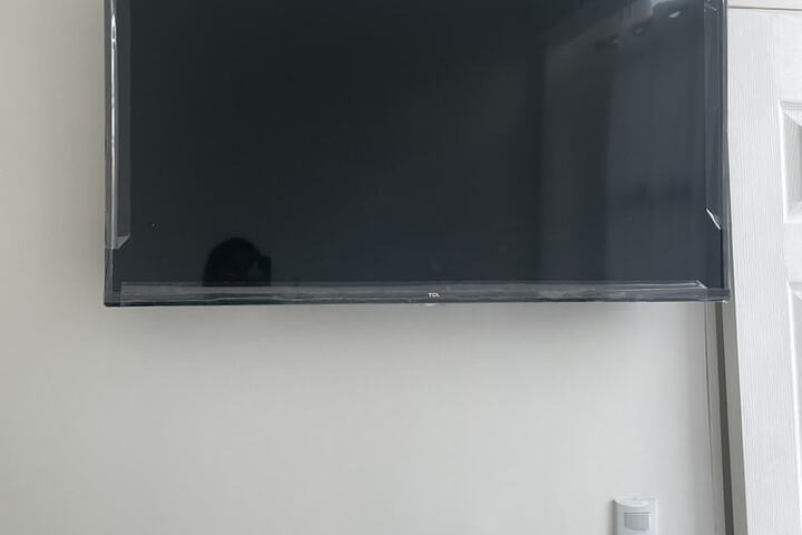 Room 8 of 17