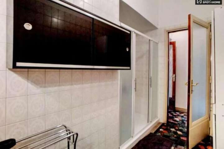 Room 12 of 14