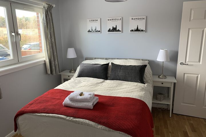 Room 10 of 33
