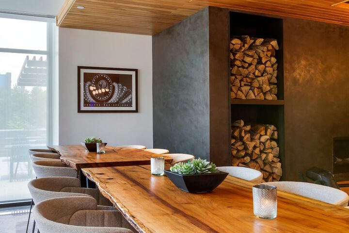 Breakfast area