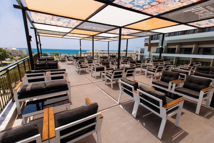 Terrace/Patio 18 of 30