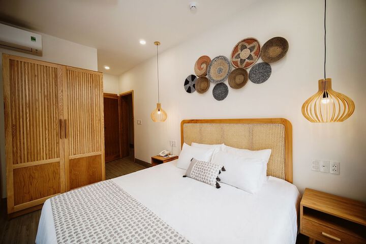Room 8 of 49