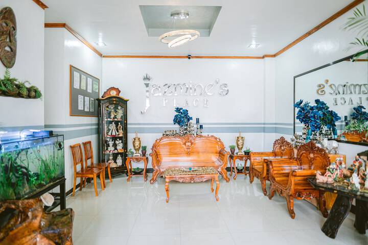 Jazmines Place