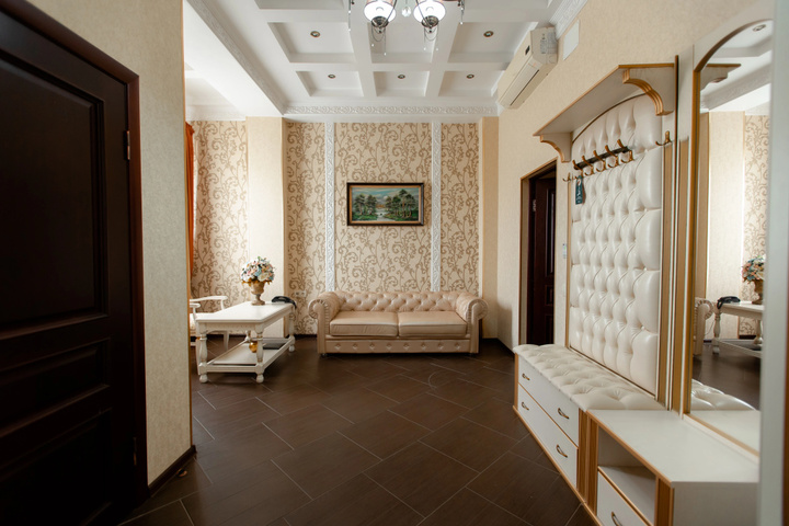 Room 19 of 50