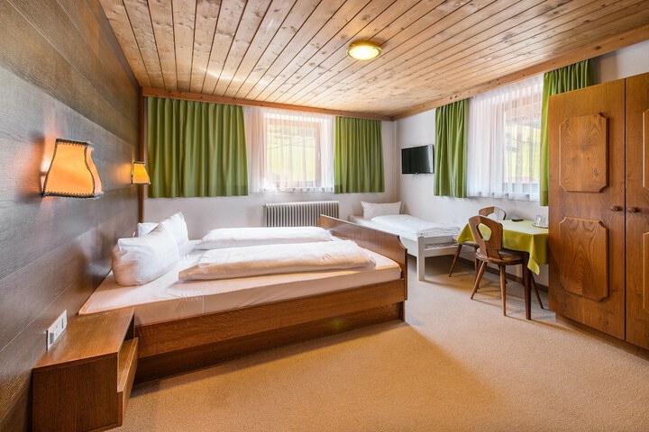 Room 15 of 45