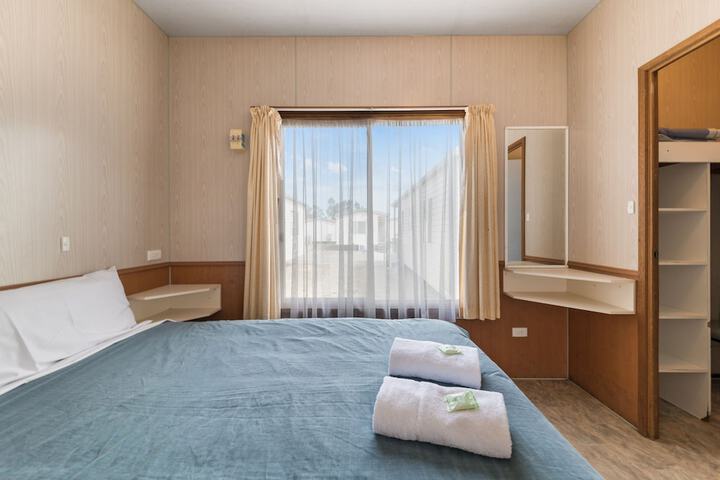 Room 16 of 60