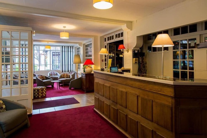 Guest Lobby