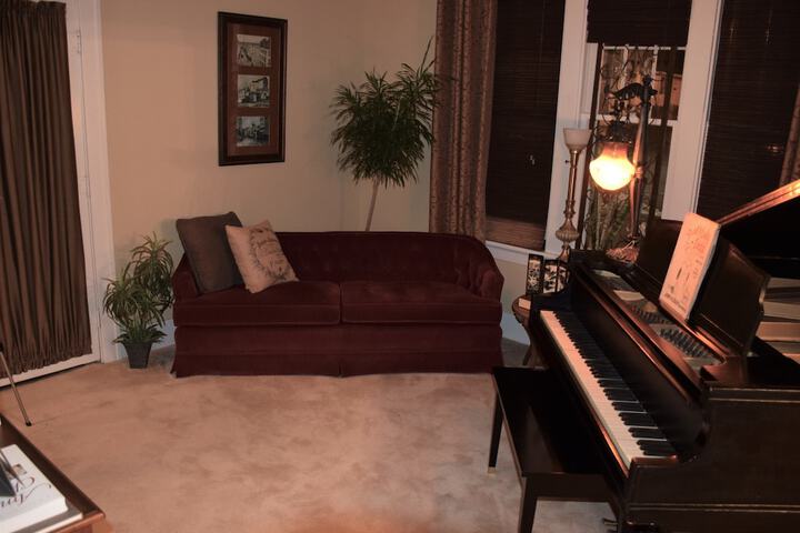 Room 12 of 29