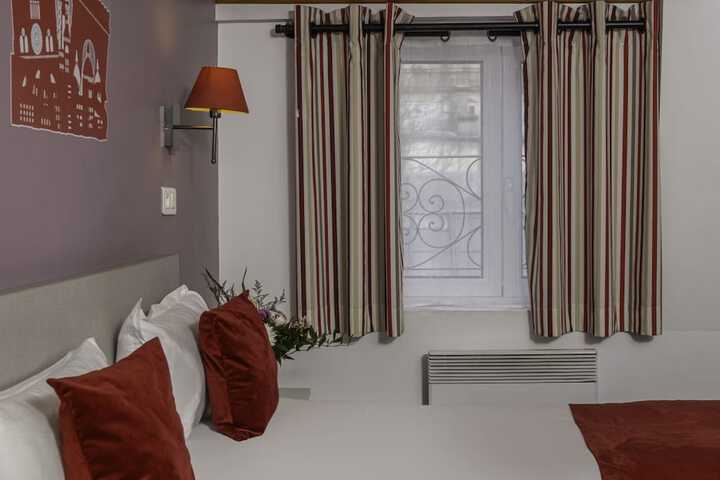 Room 16 of 24