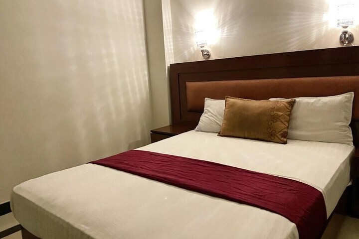 Room 11 of 67